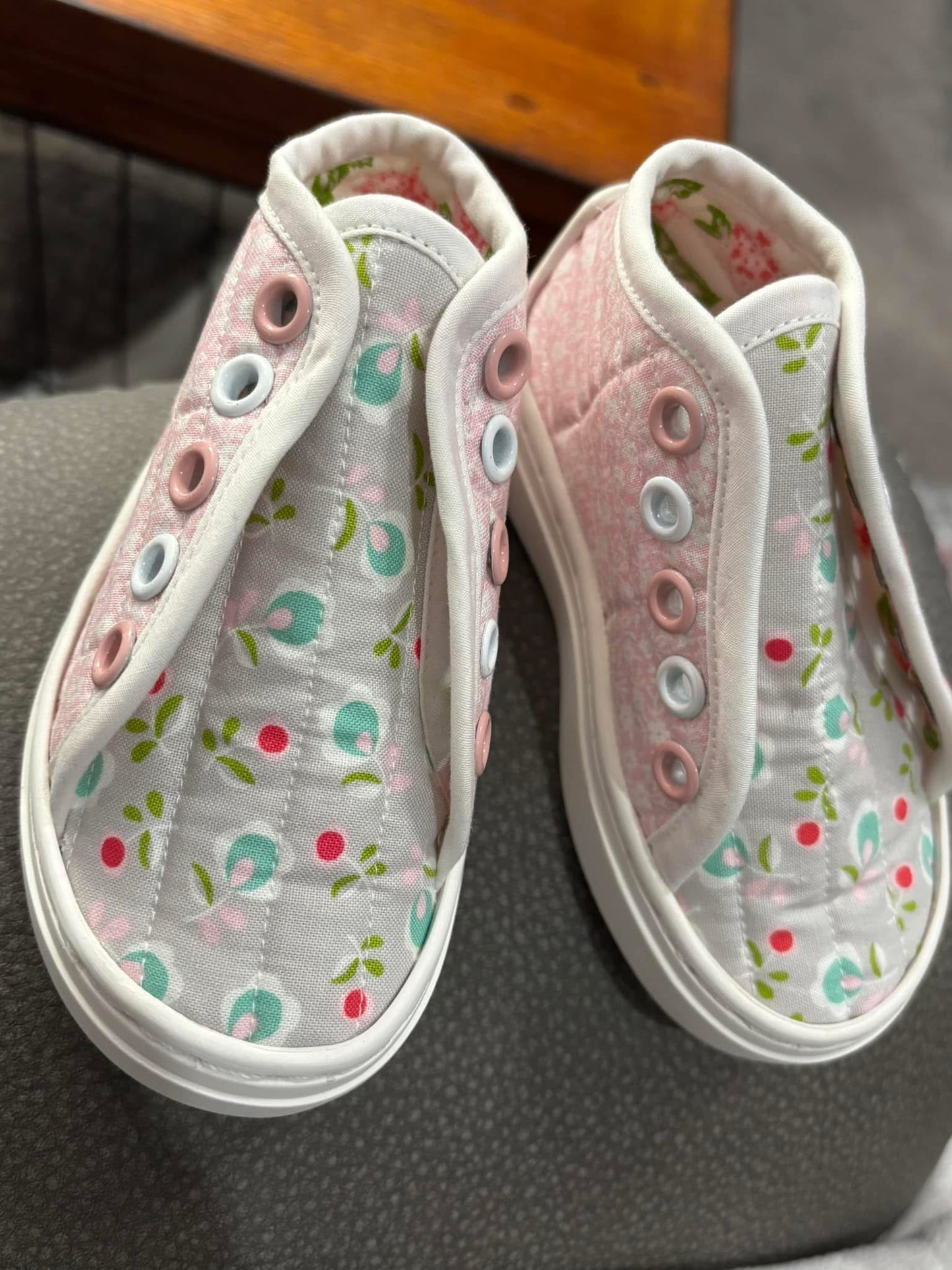 Quilted Tennis Shoe Class - Saturday August 23 from 10am-4pm